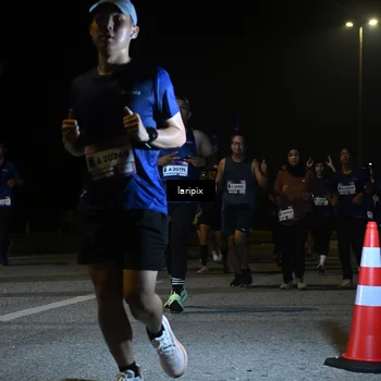 Runner Photo 7570332