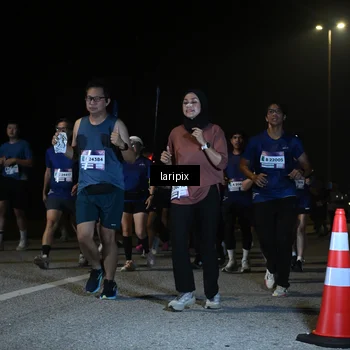 Runner Photo 7570338