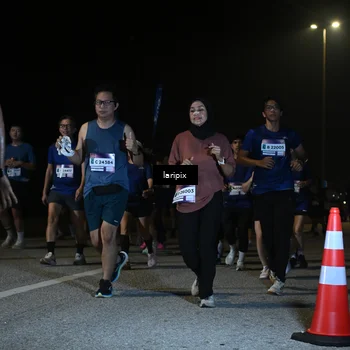 Runner Photo 7570342
