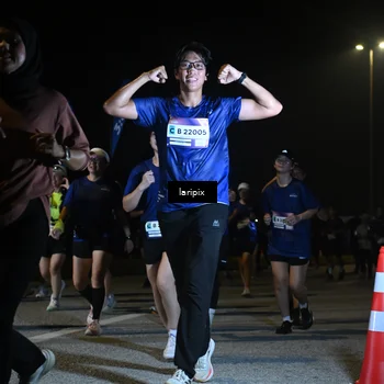 Runner Photo 7570349