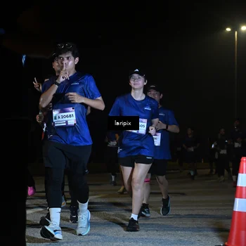Runner Photo 7570358