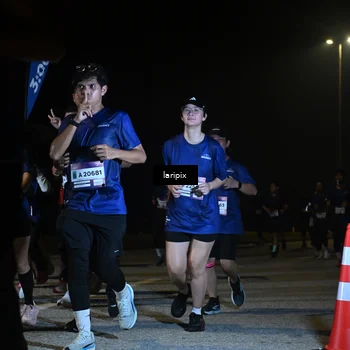 Runner Photo 7570360