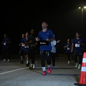 Runner Photo 7570371