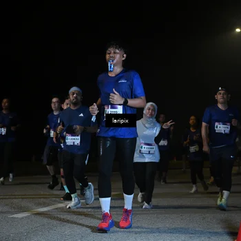 Runner Photo 7570375