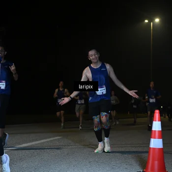 Runner Photo 7570389
