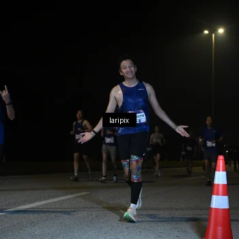 Runner Photo 7570392