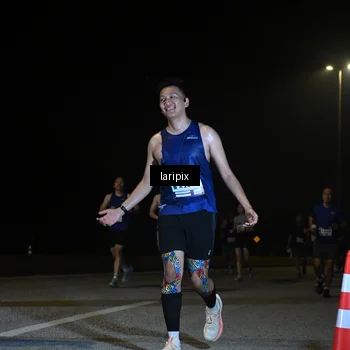 Runner Photo 7570396