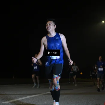 Runner Photo 7570400
