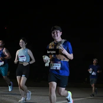 Runner Photo 7570404