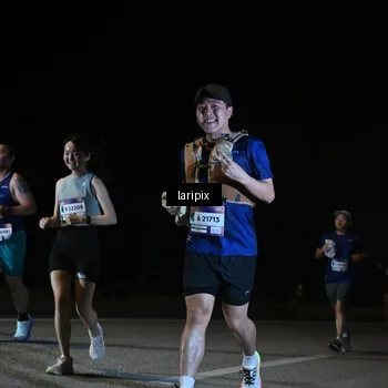 Runner Photo 7570409