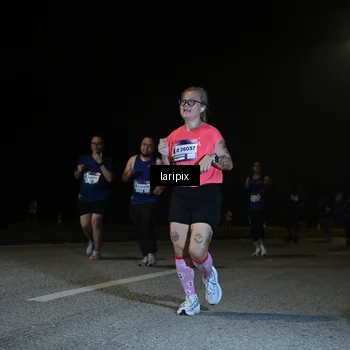 Runner Photo 7570412