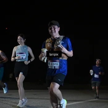 Runner Photo 7570418