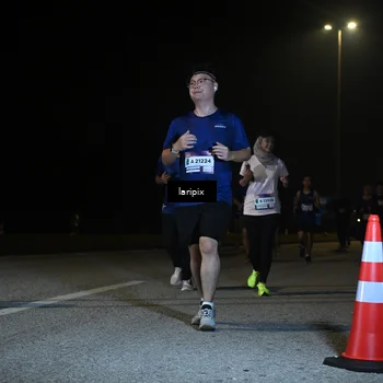 Runner Photo 7570423