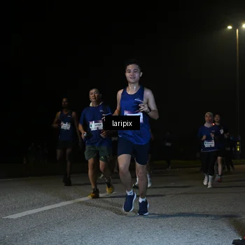 Runner Photo 7570436