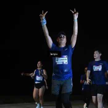 Runner Photo 7570454