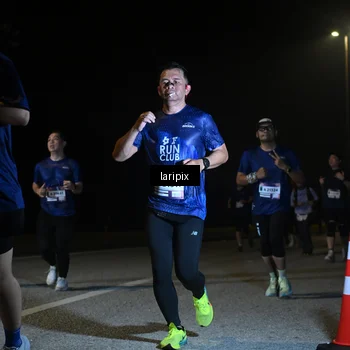 Runner Photo 7570491