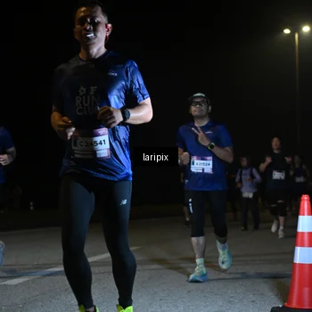 Runner Photo 7570494