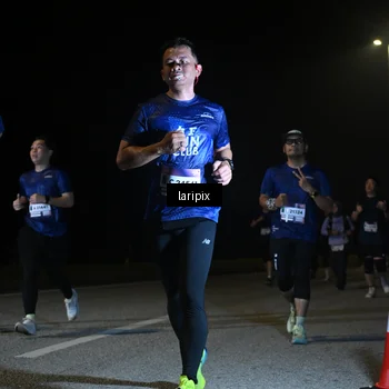 Runner Photo 7570497
