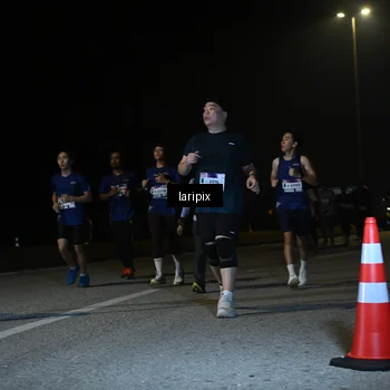 Runner Photo 7570510