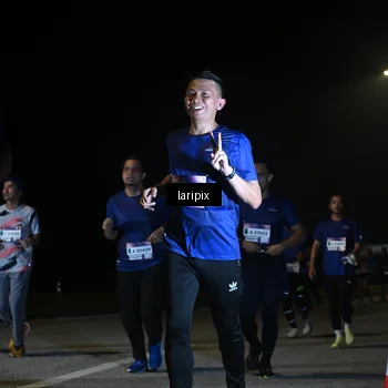 Runner Photo 7570512