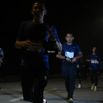 Runner Photo 7570515