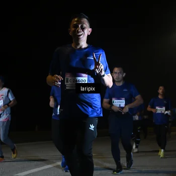 Runner Photo 7570517