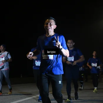 Runner Photo 7570518