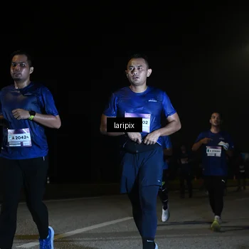 Runner Photo 7570520