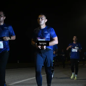 Runner Photo 7570524