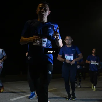 Runner Photo 7570533