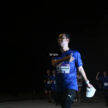 Runner Photo 7570536