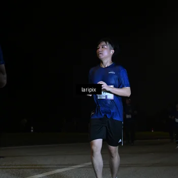 Runner Photo 7570553