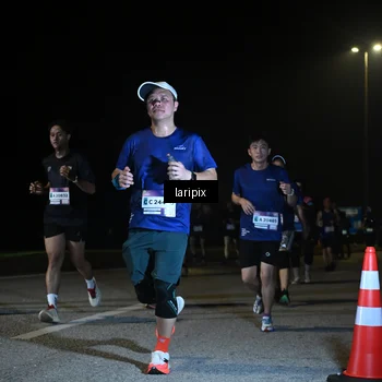 Runner Photo 7570587