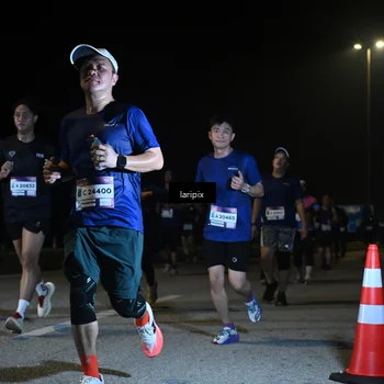 Runner Photo 7570588