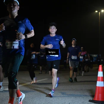 Runner Photo 7570592