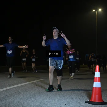Runner Photo 7570600