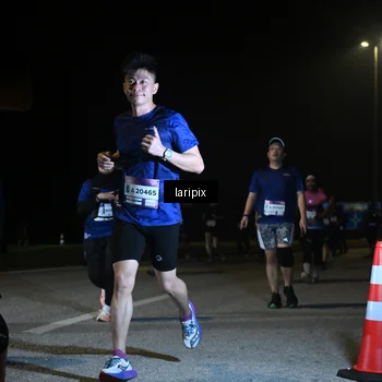 Runner Photo 7570604