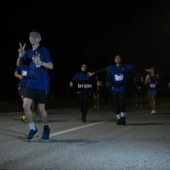Runner Photo 7570663