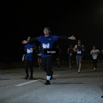 Runner Photo 7570671