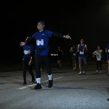 Runner Photo 7570679