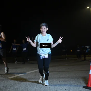 Runner Photo 7570688