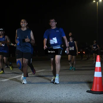 Runner Photo 7570692