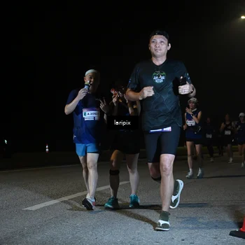 Runner Photo 7570698