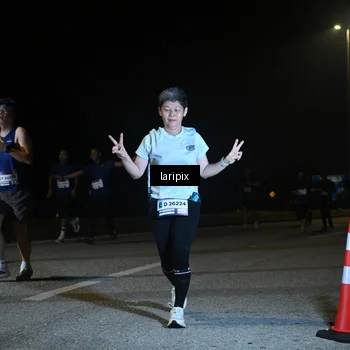 Runner Photo 7570700