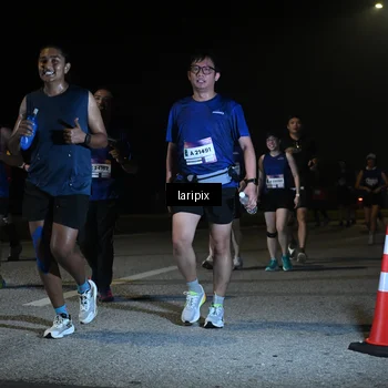 Runner Photo 7570702