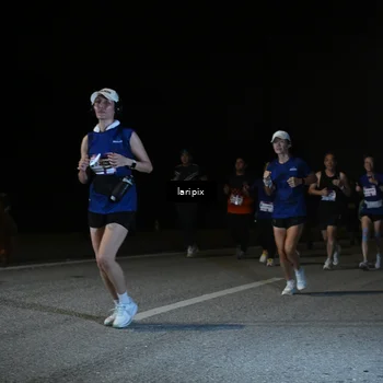 Runner Photo 7570732