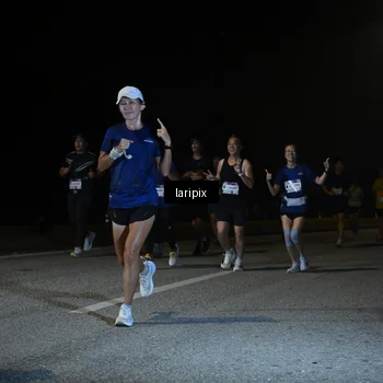 Runner Photo 7570735
