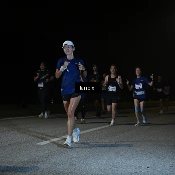 Runner Photo 7570736