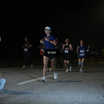 Runner Photo 7570738