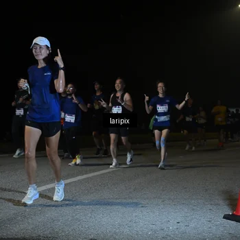 Runner Photo 7570745